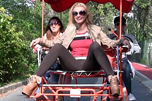 蒙古妇女bbb多毛露屁 Porn